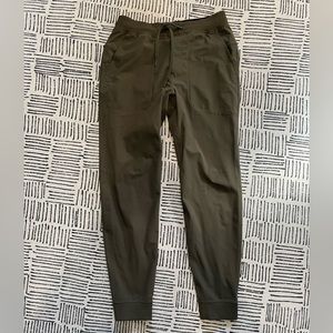 Men’s Lululemon ABC Jogger in dark olive color - medium